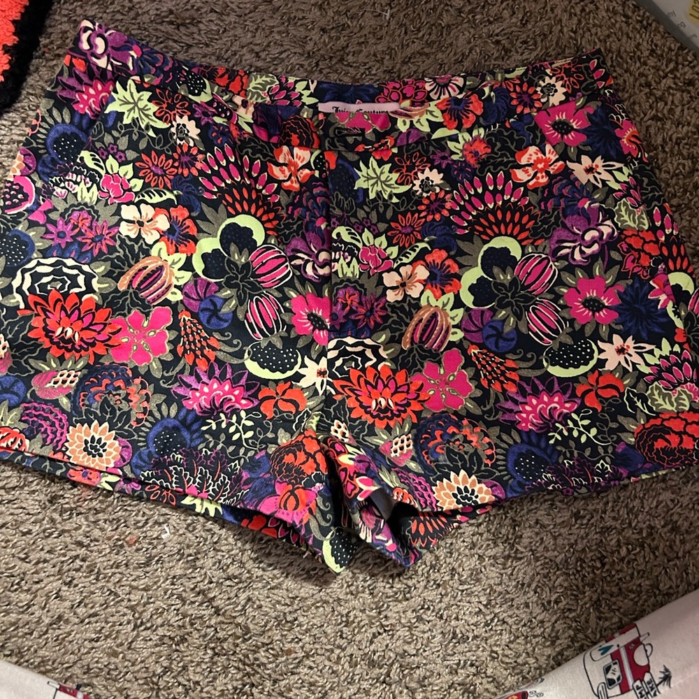 Floral juicy couture shorts